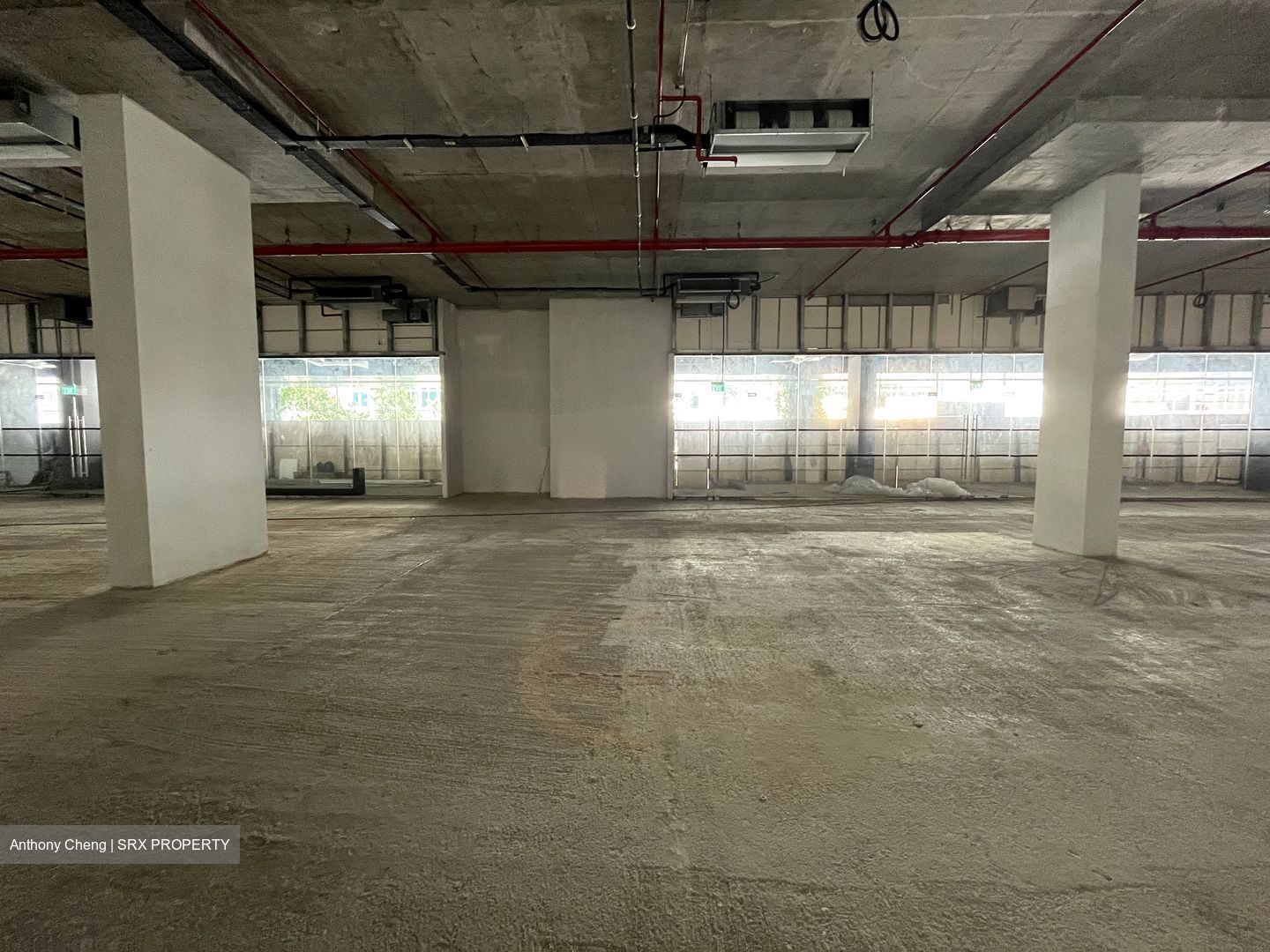 Middle Road (D7), Retail #444738431